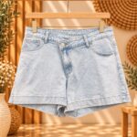 SHORT VAQUERO BOTON ASIMETRICO
