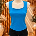 TOP AZUL ESCOTE CUADRADO
